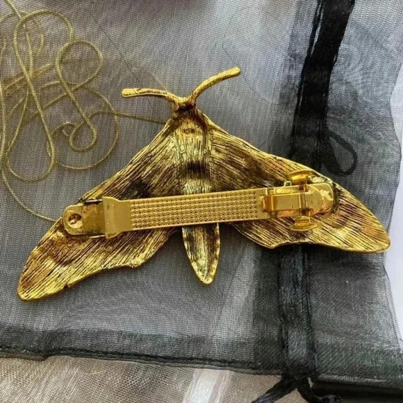 Large hair clip moth gold beautiful accessory backpack womens jewelry charm purs - Picture 2 of 3